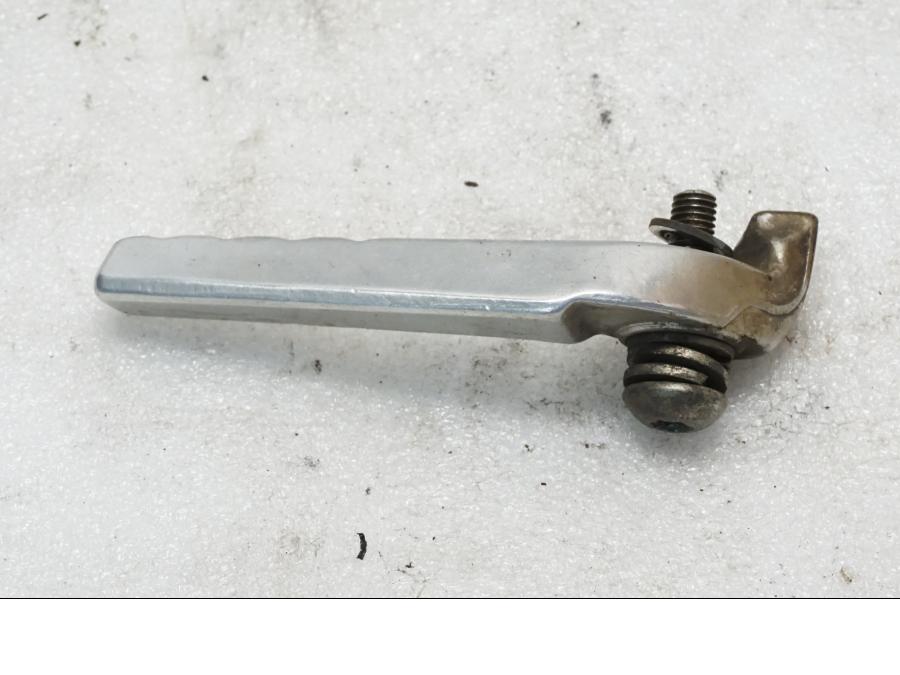 Baksidan på Fotpinne från en Yamaha TT 600 R -1997 motorcykel.