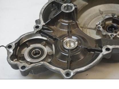 Extrabild3 på Generatorkåpa från en KTM 1190 Adventure -2015 motorcykel.