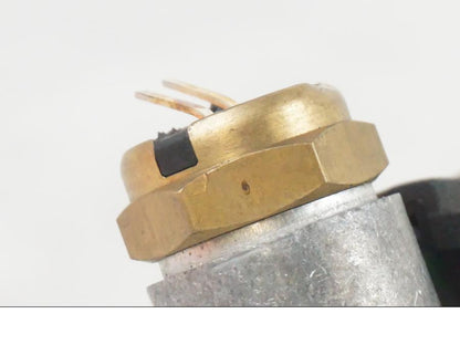 Höger sida på Vattentermostathus från en BMW R 1250 GS -2021 motorcykel.