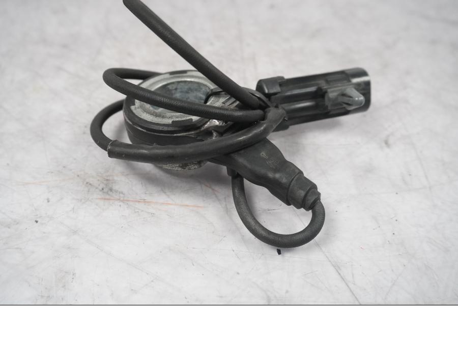 Höger sida på ABS givare från en H-D Touring Street Glide FLHX -2009 motorcykel.