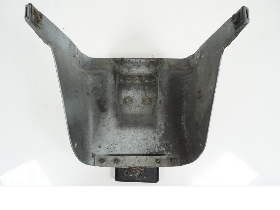 Extrabild2 på Skylthållare från en Kawasaki ZZR 1100 -1994 motorcykel.