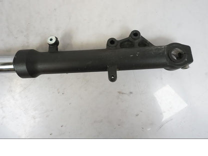 Vänster sida på Gaffelben från en Kawasaki ER-6N -2012 motorcykel.