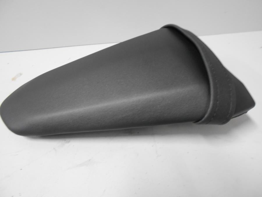 Framsidan på Sadel från en Yamaha YZF 1000 R1 -2017 motorcykel.