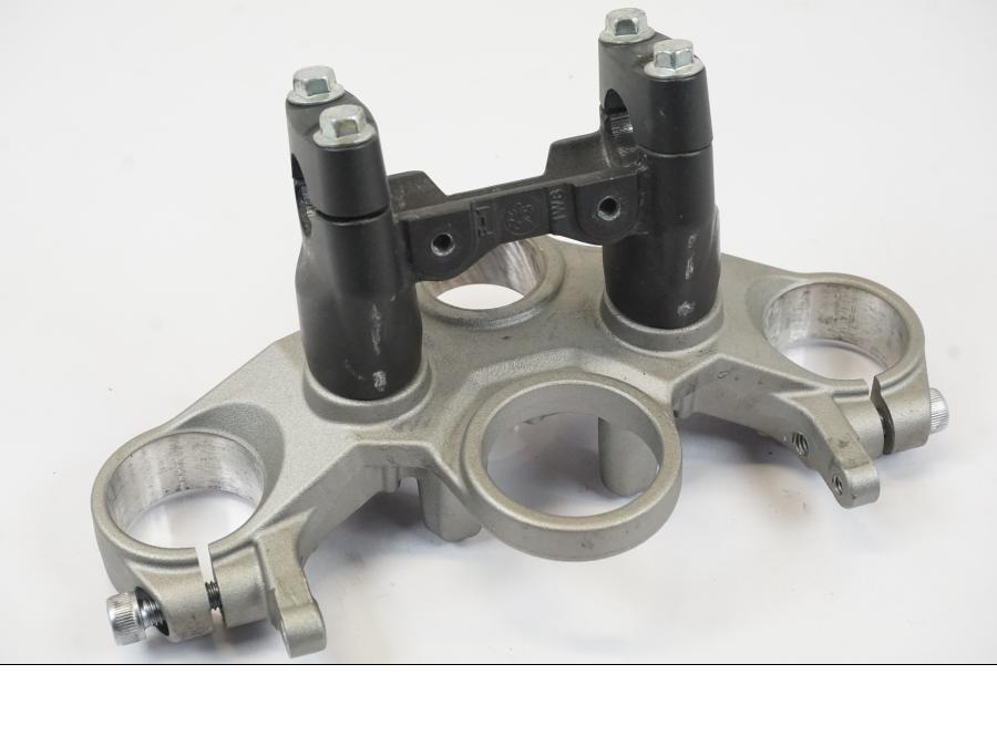 Höger sida på Gaffelkrona från en Yamaha MT-07 -2016 motorcykel.