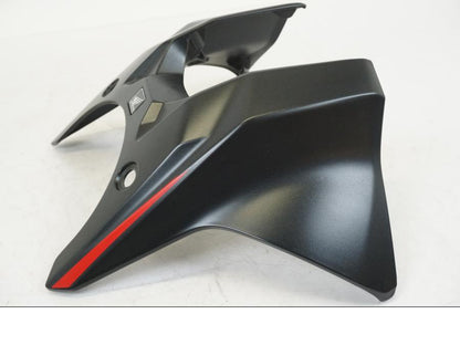 Höger sida på Bensintankskåpa från en Honda CBR 650 R -2019 motorcykel.