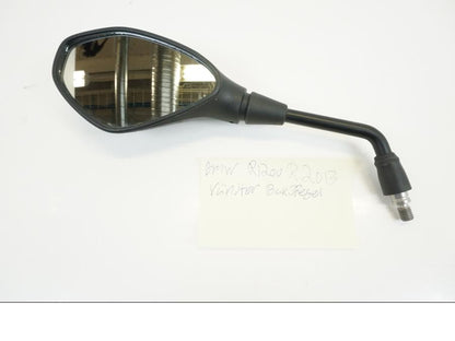 Framsidan på Backspegel från en BMW R 1200 R -2013 motorcykel.