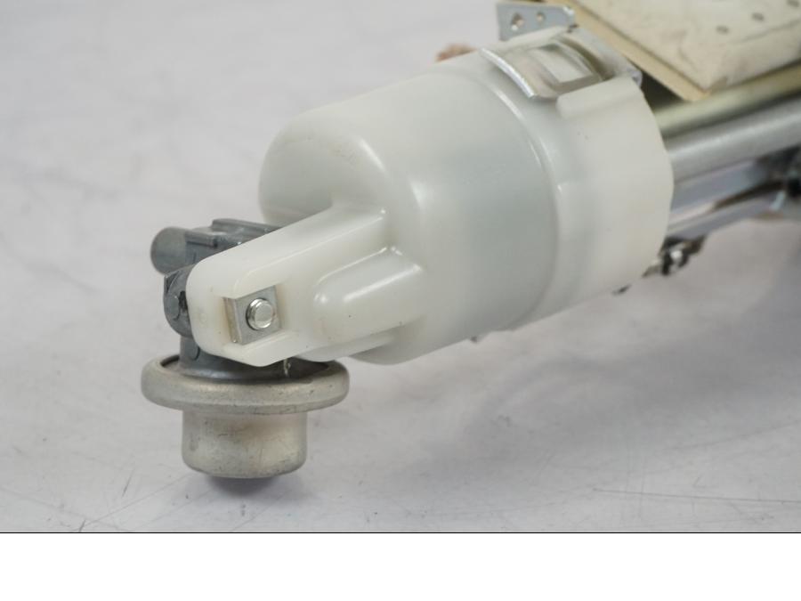 Höger sida på Bensinpump insprut från en KTM 1290 Super Duke R -2018 motorcykel.