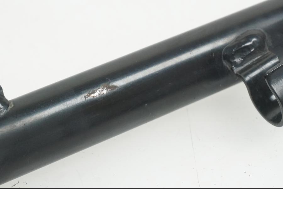 Höger sida på Parallellstag från en Yamaha XJ 900 -1997 motorcykel.