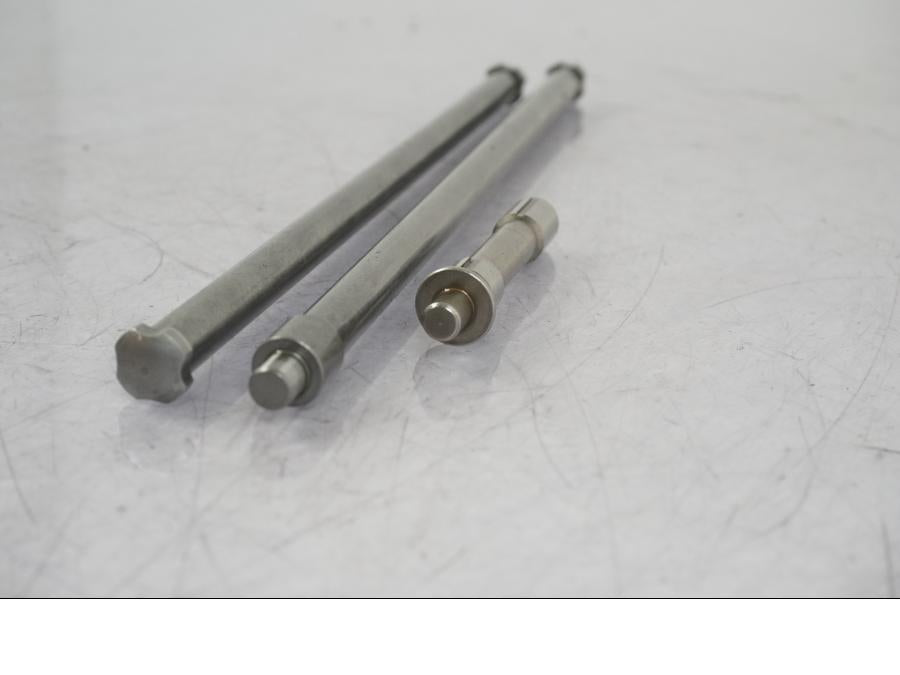 Baksidan på Kopplingsarm från en BMW R 1250 GS -2023 motorcykel.