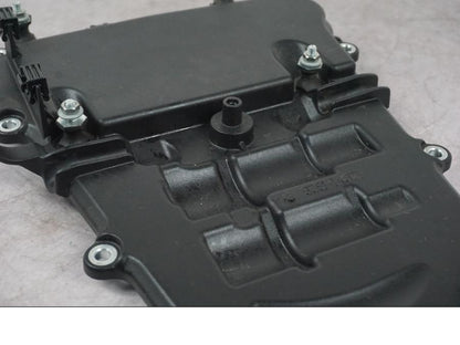 Snett nerifrån på Luftburk från en Ducati Multistrada V4 -2024 motorcykel.