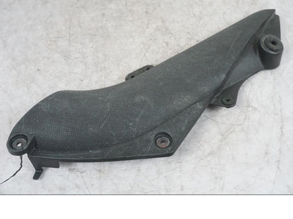 Snett uppifrån på Värmeskydd från en Kawasaki ZX-6R -2006 motorcykel.