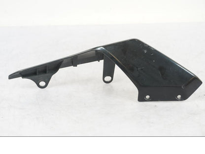 Vänster sida på Bakvinge från en Yamaha MT-07 -2018 motorcykel.