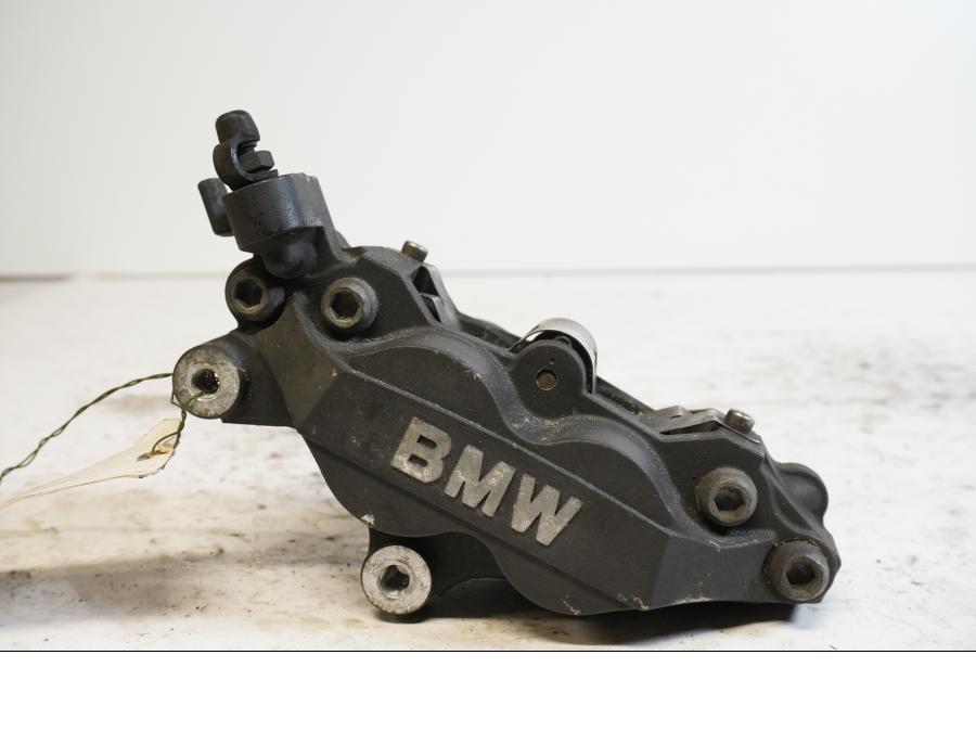 Framsidan på Bromsok från en BMW R 1150 RS -2002 motorcykel.