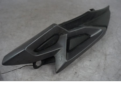 Baksidan på Tankkåpa från en Triumph Tiger Explorer -2016 motorcykel.