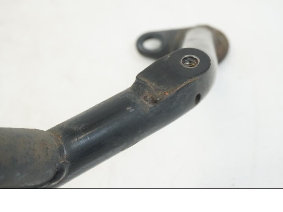 Vänster sida på Motorskyddsbåge från en Honda ST 1300 -2002 motorcykel.