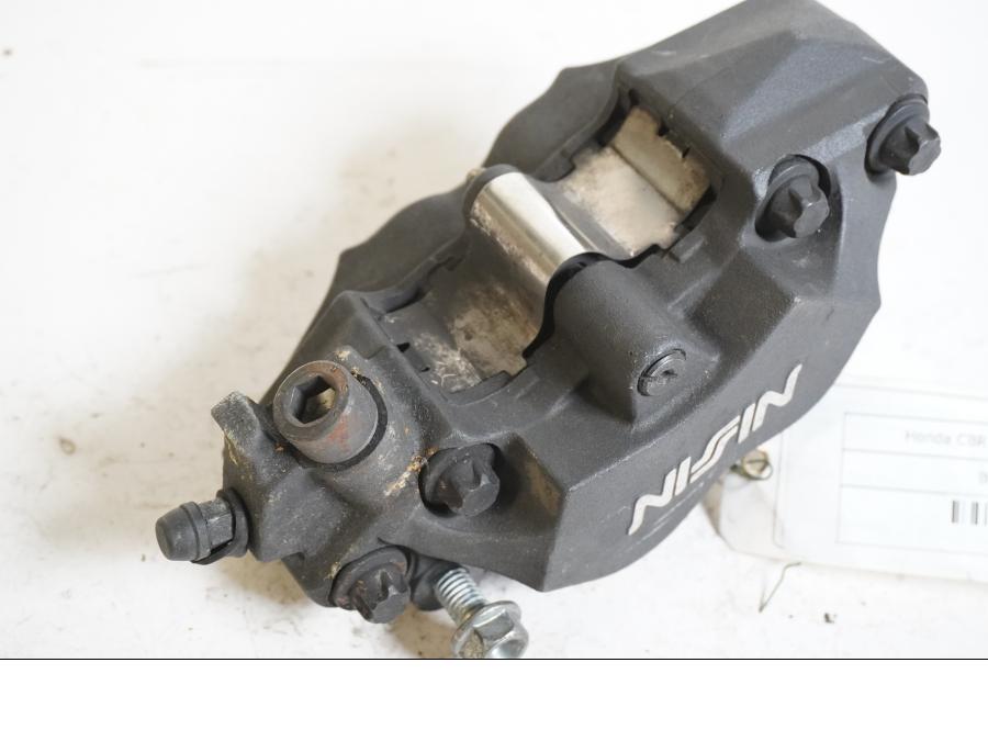 Baksidan på Bromsok från en Honda CBR 900 RR -1997 motorcykel.