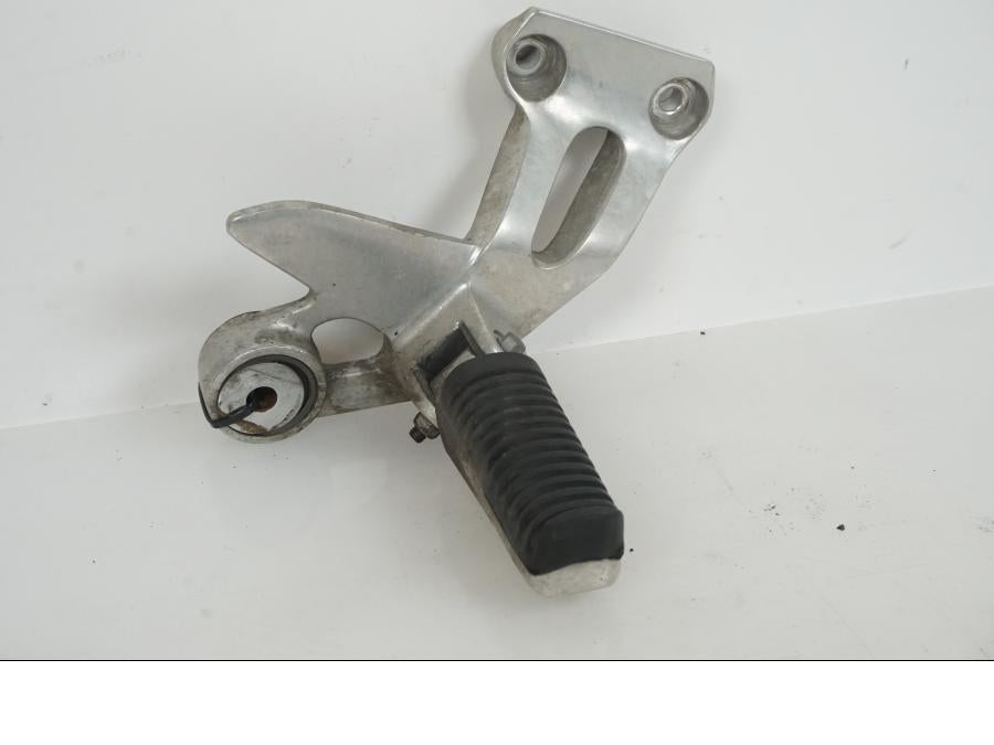 Framsidan på Fotpinne från en Yamaha XJ 900 S -1997 motorcykel.