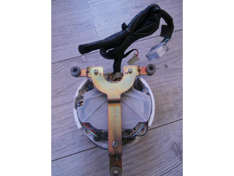 Baksidan på Hastighetsmätare från en Yamaha XVS 1100 -2000 motorcykel.