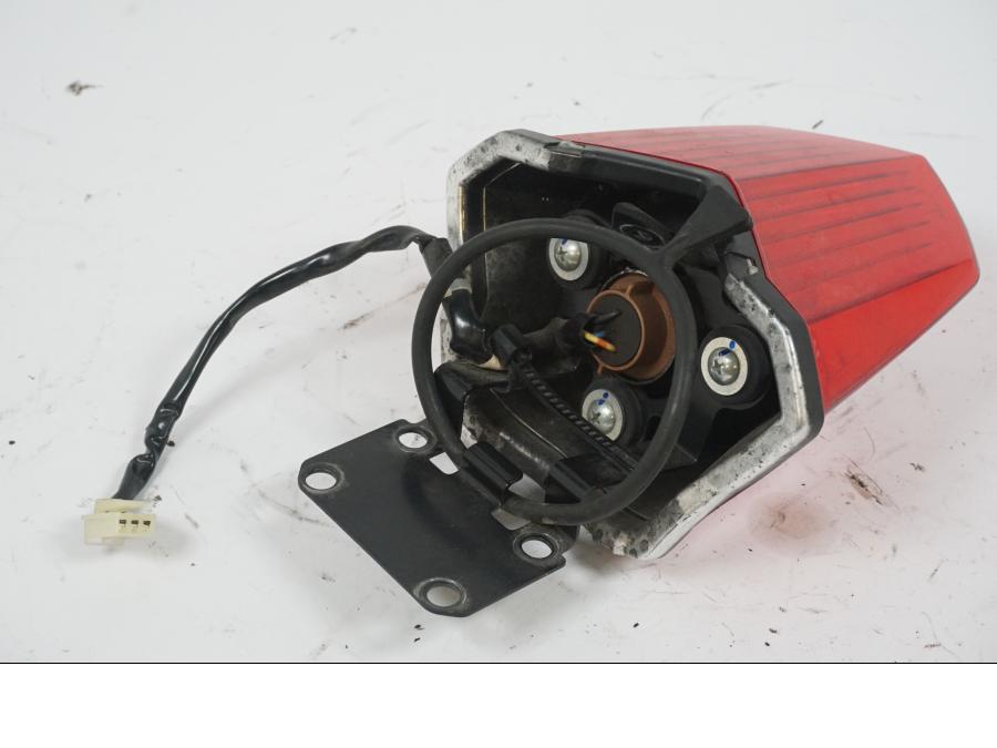 Baksidan på Baklampa från en Yamaha XJ 6 -2011 motorcykel.