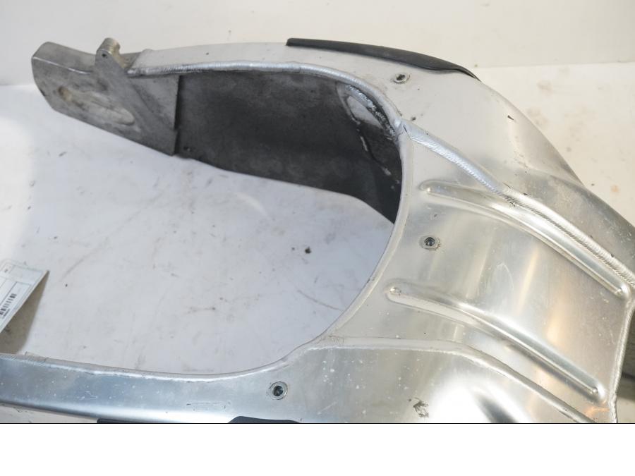 Vänster sida på Sving från en BMW S 1000 RR -2013 motorcykel.