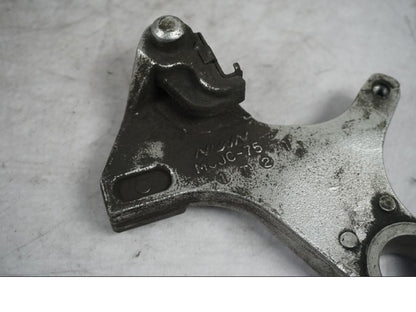 Baksidan på Bromsoksfäste från en Honda CBR 900 RR -2002 motorcykel.