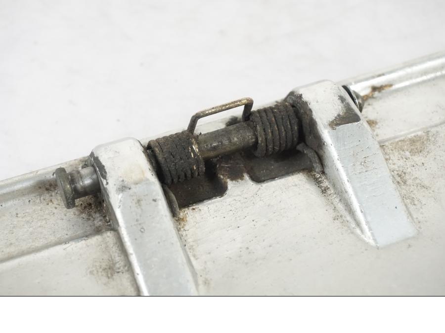 Extrabild2 på Fotplatta från en Yamaha XVS 1100 -2004 motorcykel.