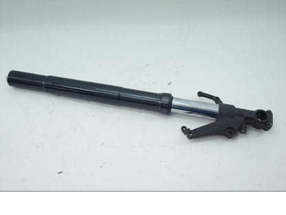 Framsidan på Gaffelben från en Yamaha YZF 1000 R1 -2002 motorcykel.