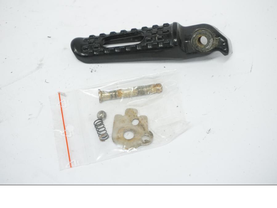 Framsidan på Fotpinne från en Honda CBR 1000 RR -2006 motorcykel.