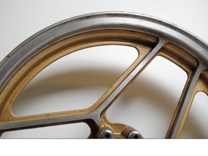 Extrabild3 på Fälg från en Suzuki GSX 1100 EF -1984 motorcykel.