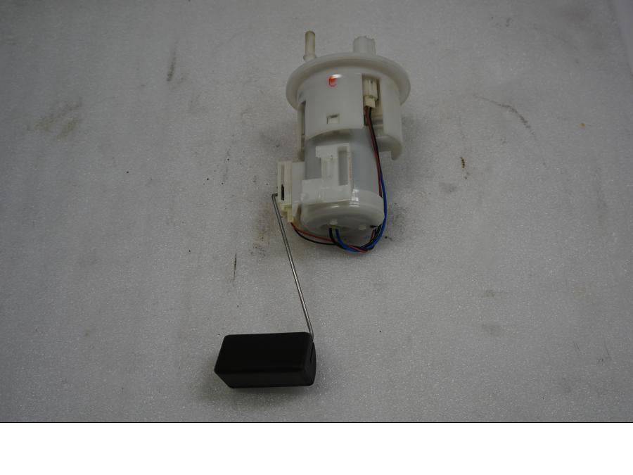 Höger sida på Bensinpump insprut från en Yamaha FZ1-SA -2007 motorcykel.