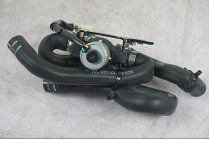 Höger sida på Second Air från en KTM 1290 Super Duke R -2022 motorcykel.