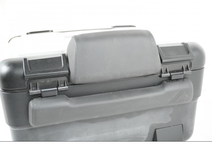 Baksidan på Topbox från en BMW F 800 GS -2008 motorcykel.