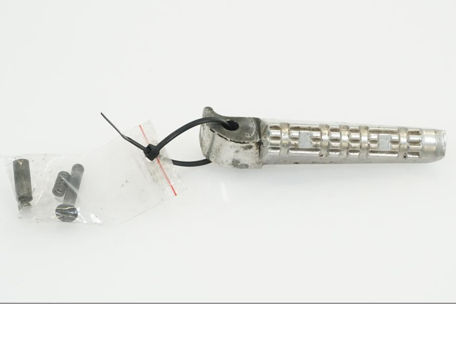 Framsidan på Fotpinne från en Yamaha WR 125 -2010 motorcykel.