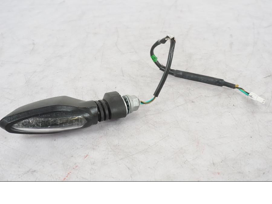 Framsidan på Blinkers LED från en KTM 690 Duke -2015 motorcykel.