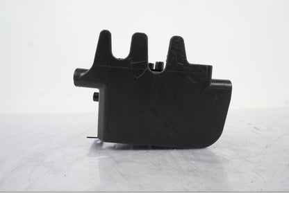 Vänster sida på ABS Modulator från en KTM 790 Duke -2019 motorcykel.