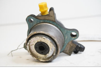 Baksidan på Kopplingslavcylinder från en Honda VTR 1000 F -1997 motorcykel.