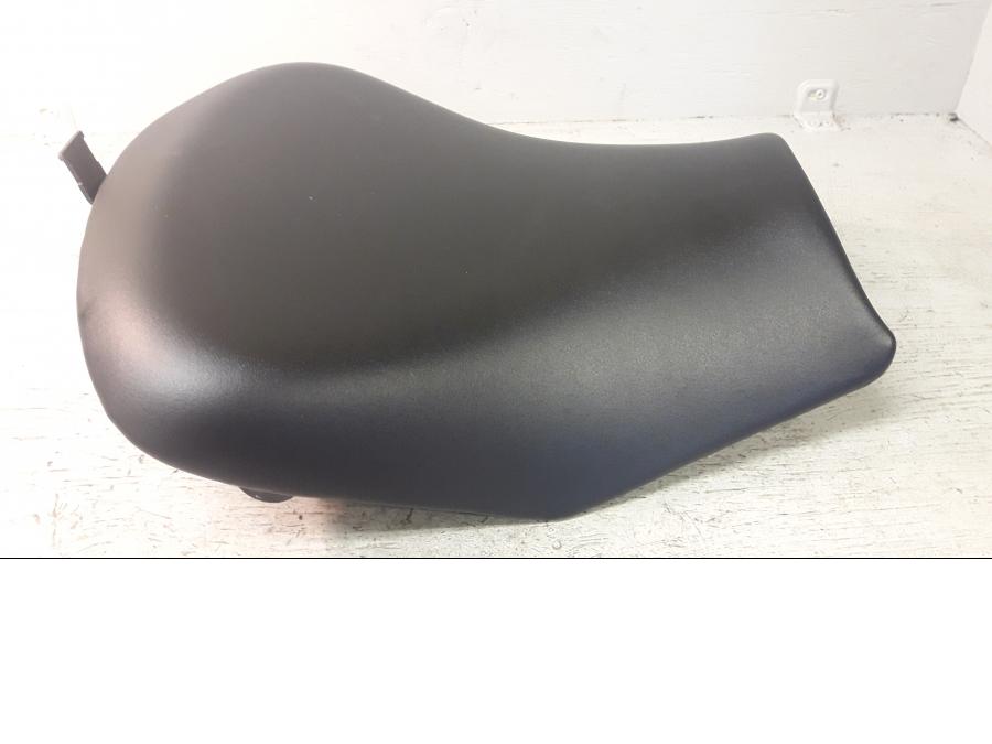 Framsidan på Sadel från en Kawasaki Ninja 650 -2017 motorcykel.