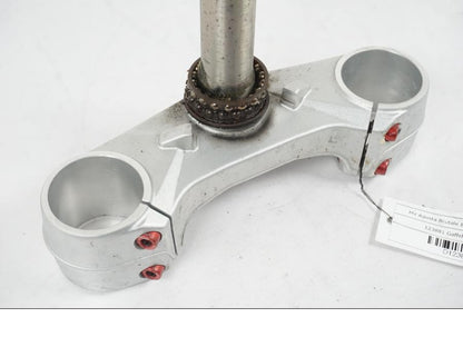 Baksidan på Gaffelkrona från en MV Agusta Dragster -2014 motorcykel.