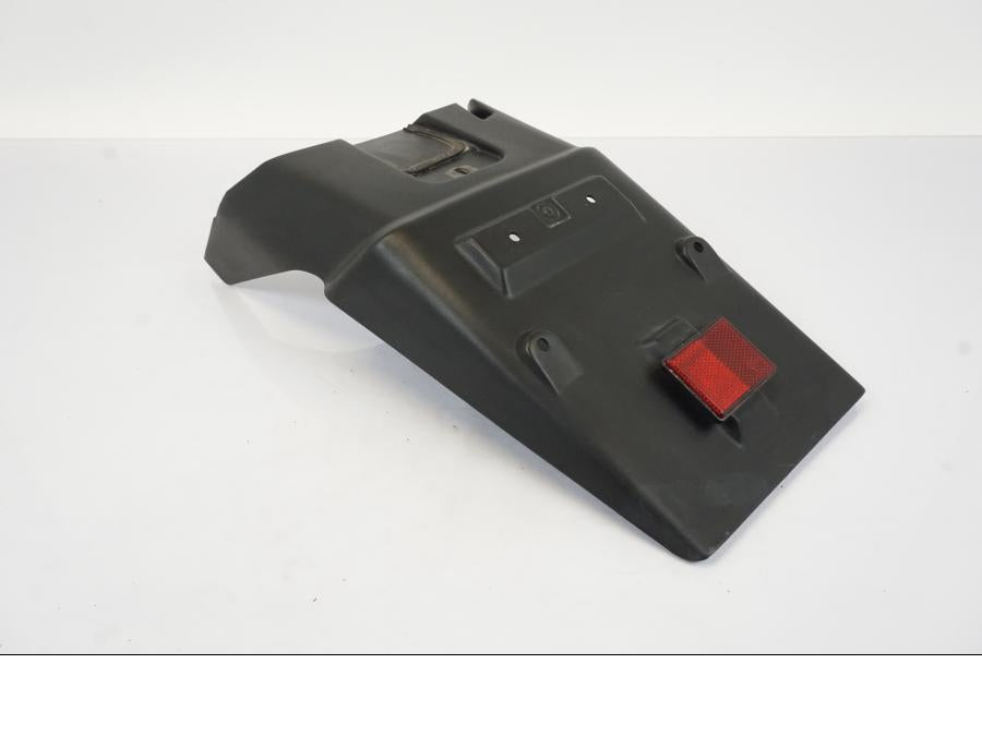 Höger sida på Skylthållare från en BMW R 1150 RS -2003 motorcykel.