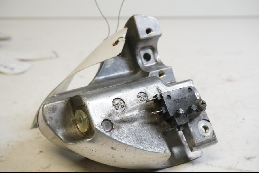 Snett uppifrån på Bromshuvudcylinder från en Yamaha XV 1900 -2007 motorcykel.