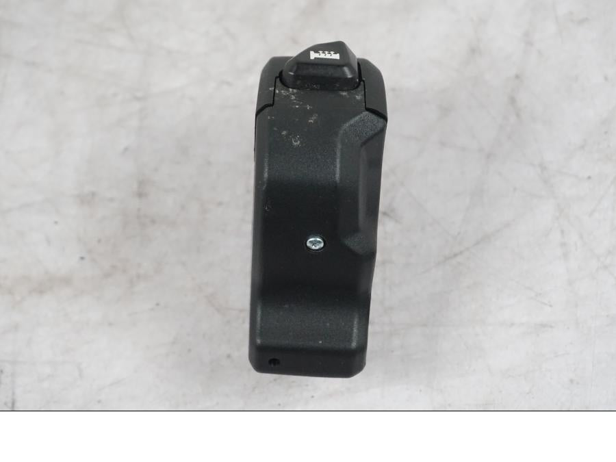 Höger sida på Styrelreglage från en Ducati Multistrada V4 -2024 motorcykel.