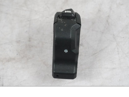 Höger sida på Styrelreglage från en Ducati Multistrada V4 -2024 motorcykel.