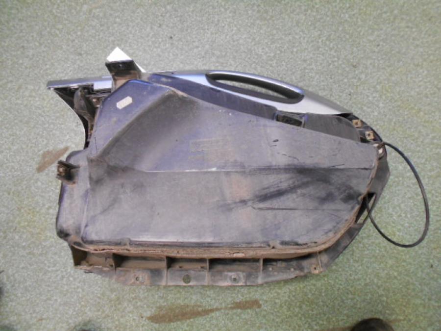 Höger sida på Sidoväska från en BMW K 1200 LT -2000 motorcykel.