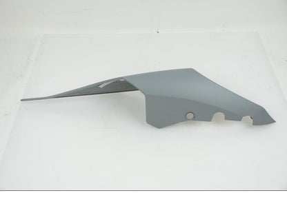 Baksidan på Bakvinge från en Yamaha YZF 1000 R1 -2020 motorcykel.