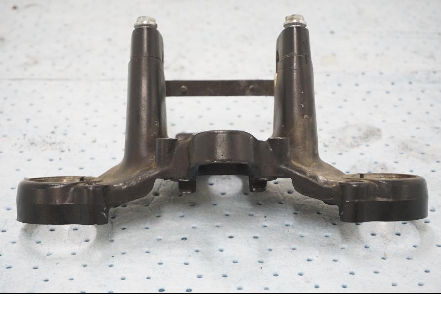 Baksidan på Gaffelkrona från en Honda GL 1200 -1987 motorcykel.