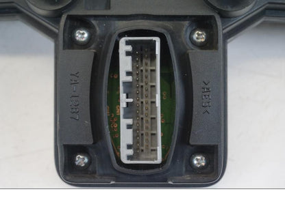 Extrabild6 på Instrumentpanel från en Yamaha MT-09 Tracer -2021 motorcykel.