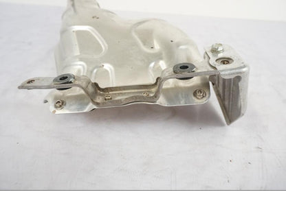 Snett uppifrån på Värmeskydd från en Honda VFR 1200 -2010 motorcykel.