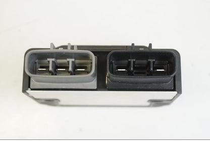 Höger sida på Likriktare från en Triumph Speed Triple -2021 motorcykel.