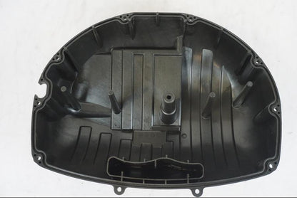 Vänster sida på Luftburk från en Suzuki GSX-S 1000 -2017 motorcykel.