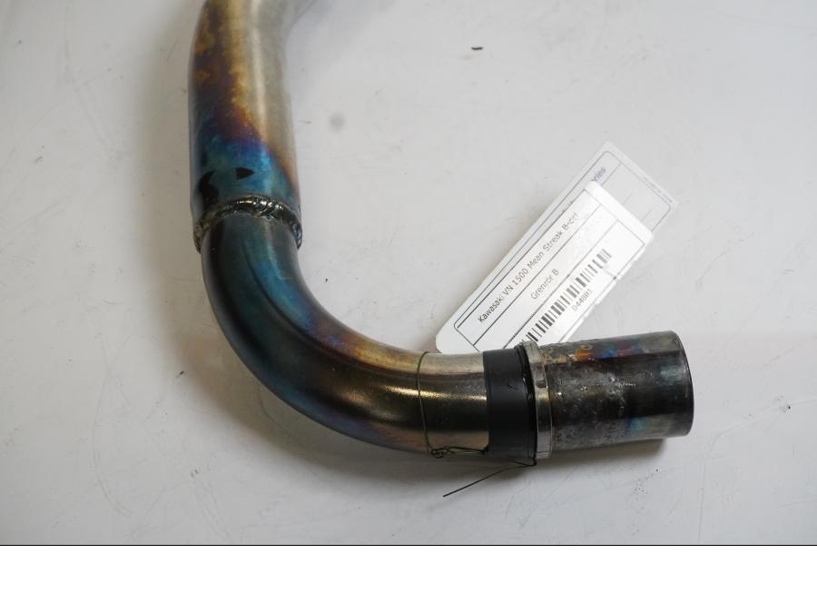 Baksidan på Grenrör från en Kawasaki VN 1500 Mean Streak -2003 motorcykel.